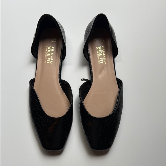 Primark Shoes - Primark Black Flats Classic Minimalist Design